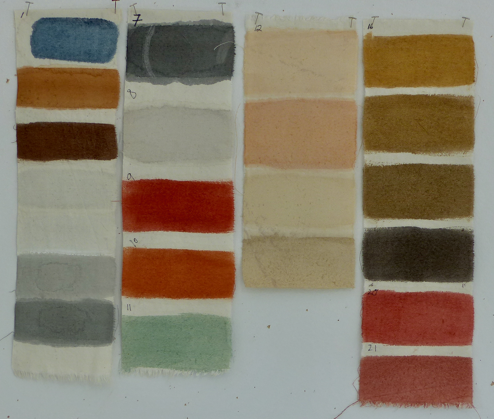 some pigment colour swatches.